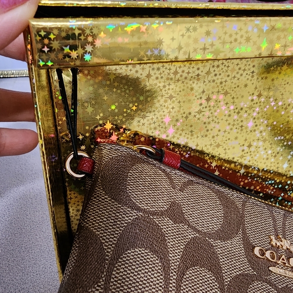 NWT Coach Signature Large Leather wristlet with charms - Picture 2 of 9